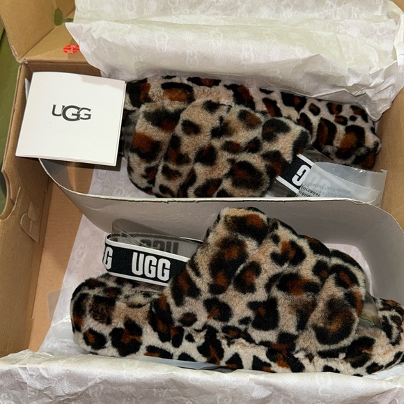 UGG Shoes - Women’s Size 9 Leopard UGG w fluff yeah slides Leopard